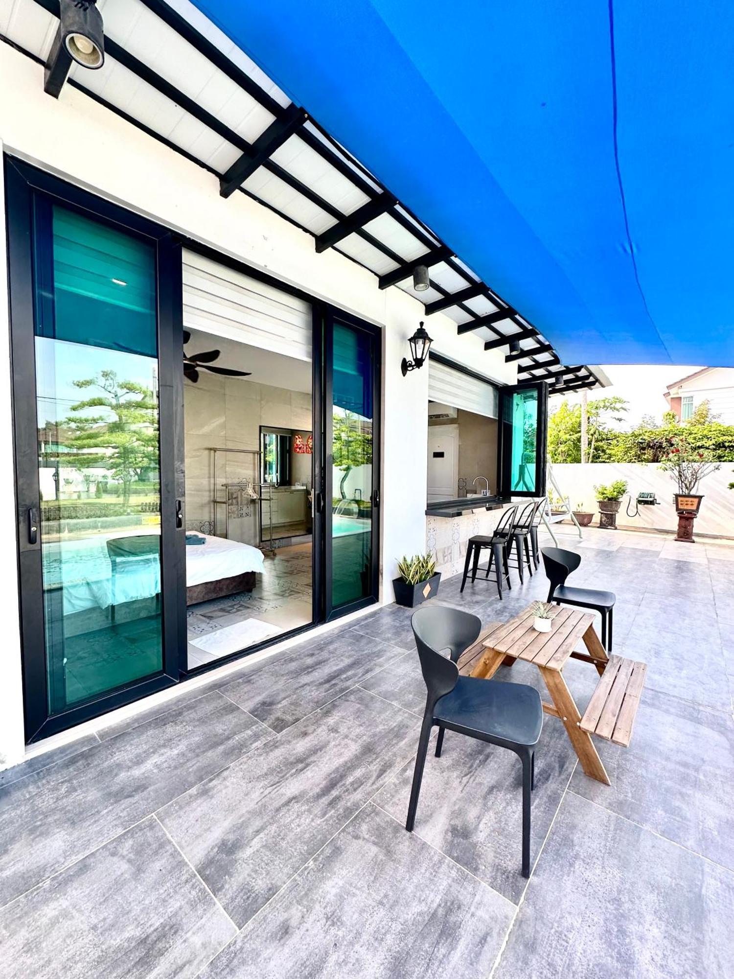 Stylish Villa Alma Simpang Ampat  Exterior photo